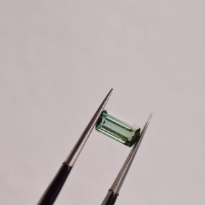 Tourmaline verte rectangle bijoux sur mesure