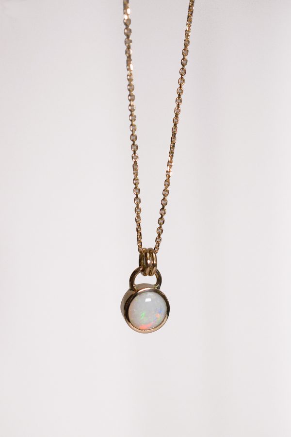 collier opale
