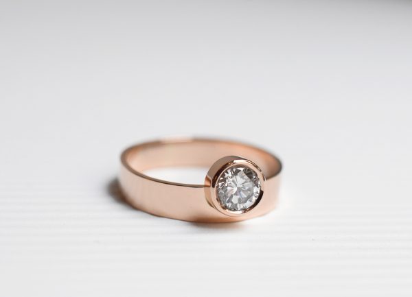 bague diamant or rose unique fiançailles sur-mesure créateur artisan fait main unique